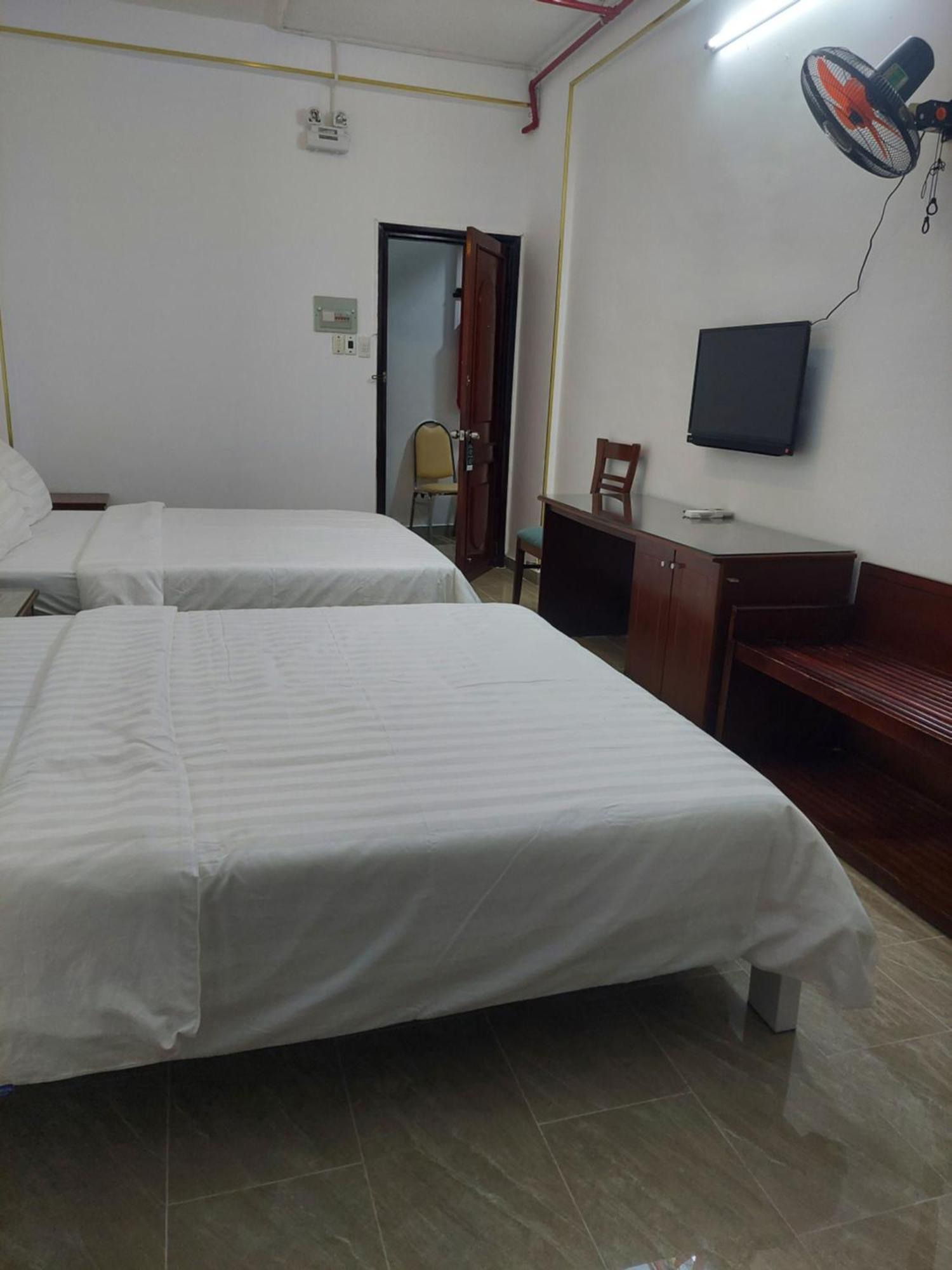 Hotel Khach San Trung Mai Ho Či Minovo Město Exteriér fotografie