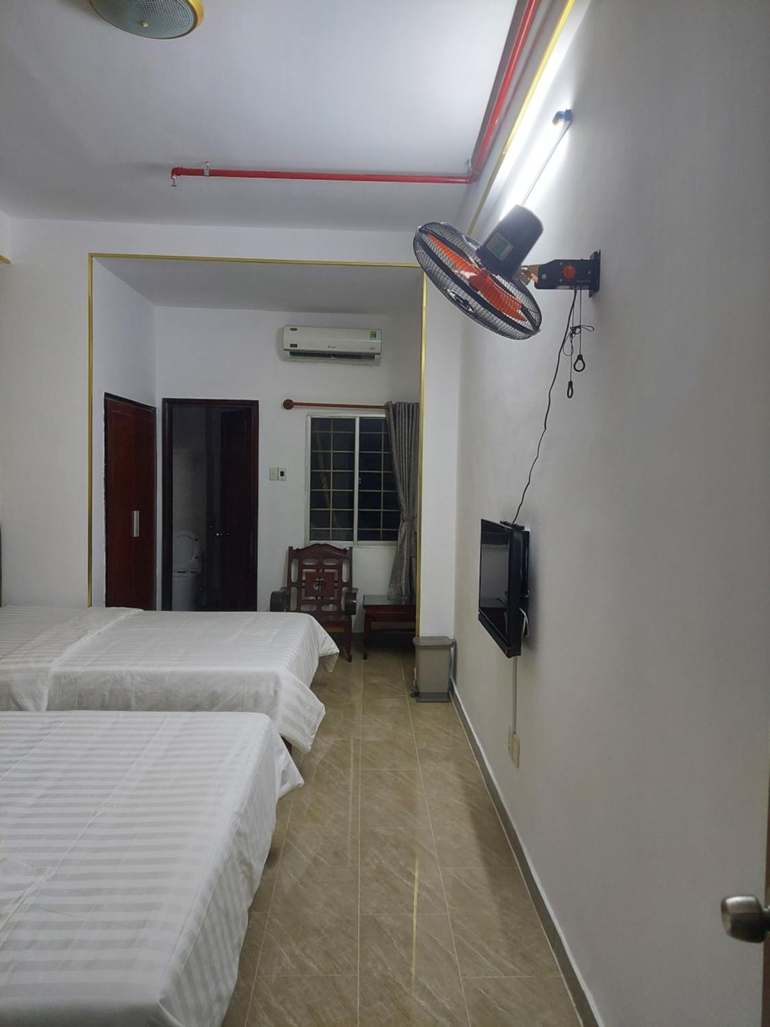 Hotel Khach San Trung Mai Ho Či Minovo Město Exteriér fotografie