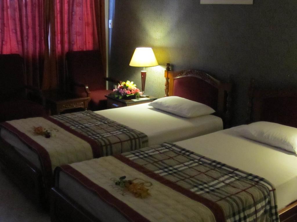 Hotel Khach San Trung Mai Ho Či Minovo Město Exteriér fotografie