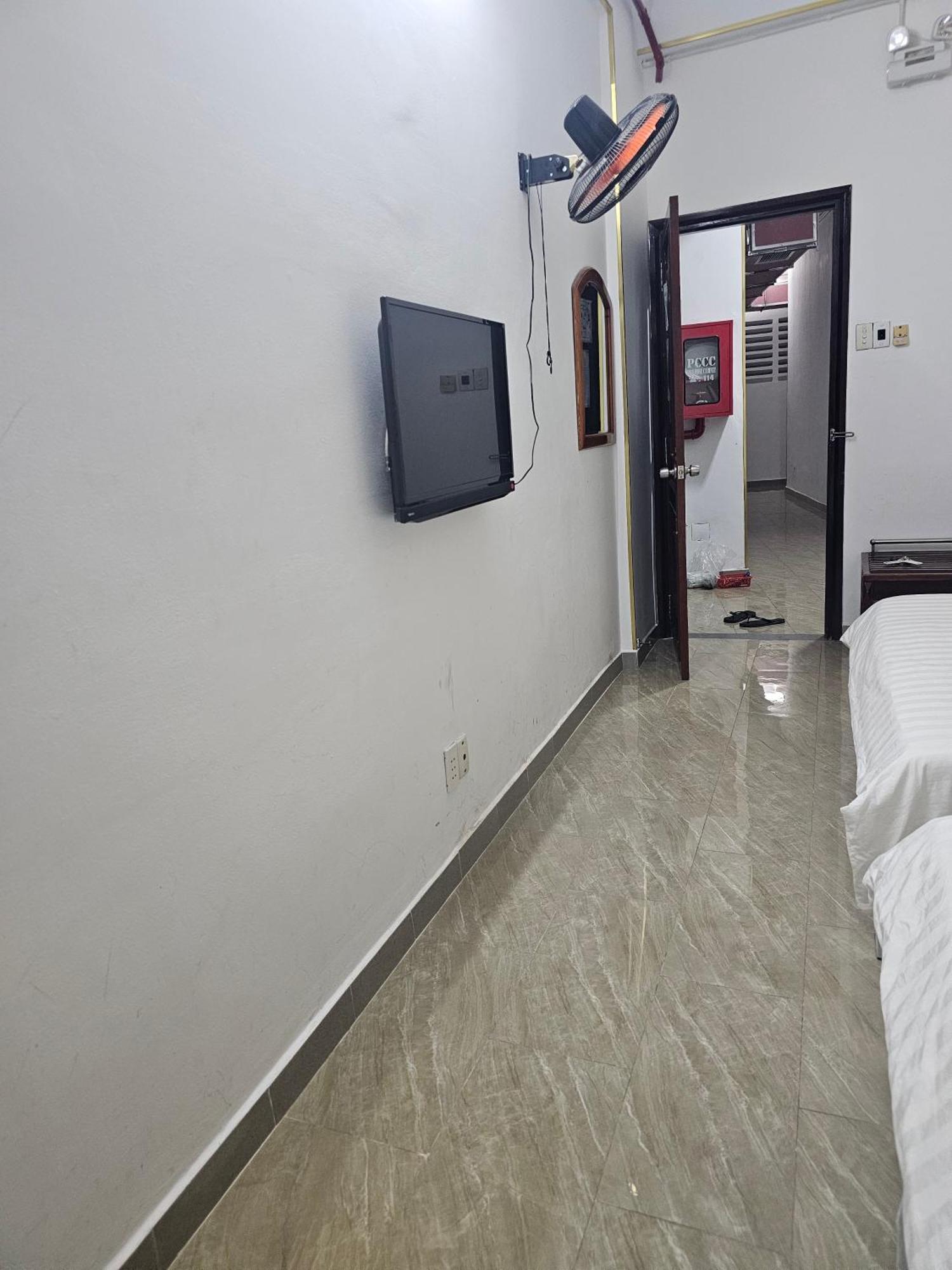 Hotel Khach San Trung Mai Ho Či Minovo Město Exteriér fotografie