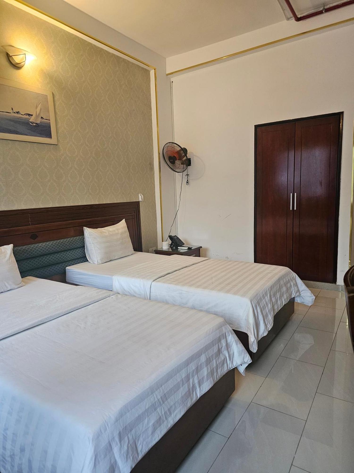 Hotel Khach San Trung Mai Ho Či Minovo Město Exteriér fotografie