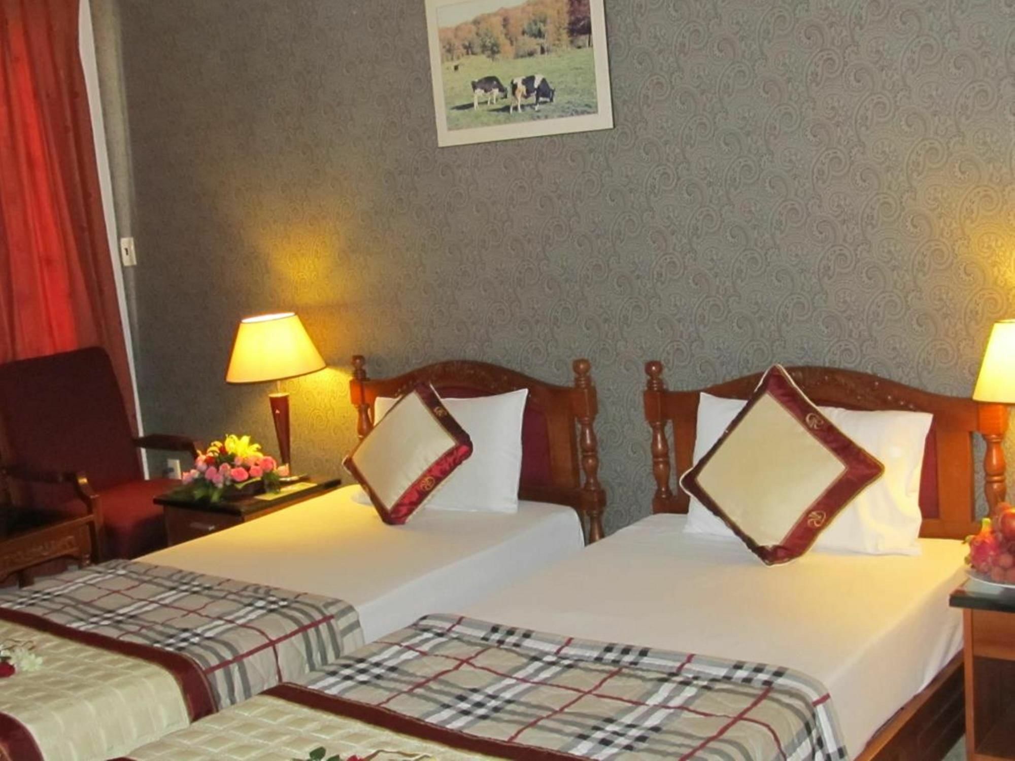 Hotel Khach San Trung Mai Ho Či Minovo Město Exteriér fotografie