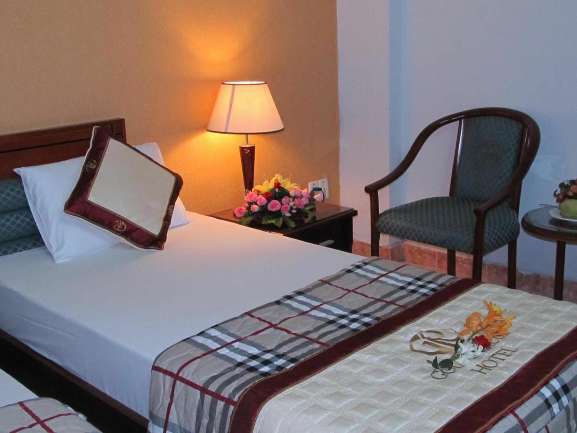 Hotel Khach San Trung Mai Ho Či Minovo Město Exteriér fotografie